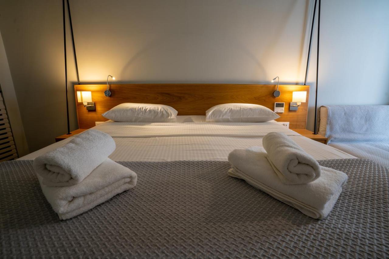 Meltemi Excelsior Suites Perísza Kültér fotó