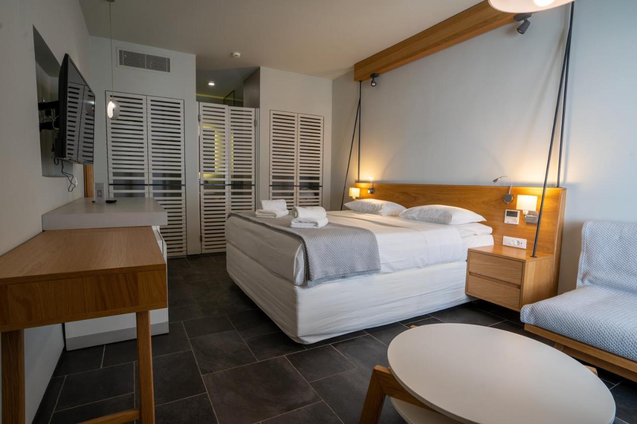 Meltemi Excelsior Suites Perísza Kültér fotó